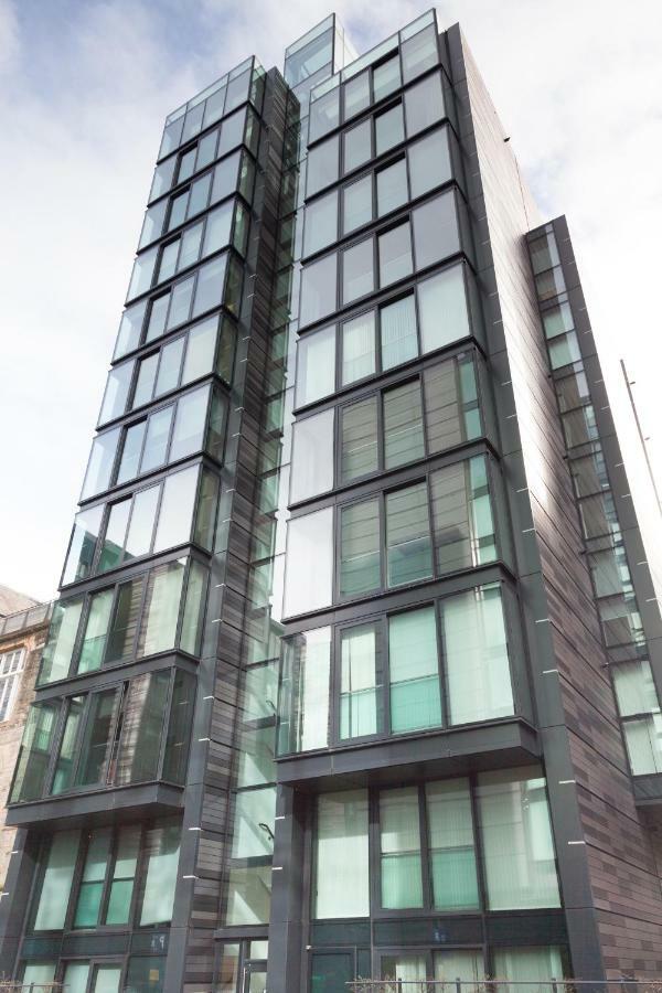 2 Bed Apartment At Quartermile Edimburgo Exterior foto