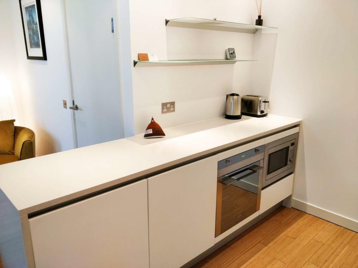 2 Bed Apartment At Quartermile Edimburgo Exterior foto